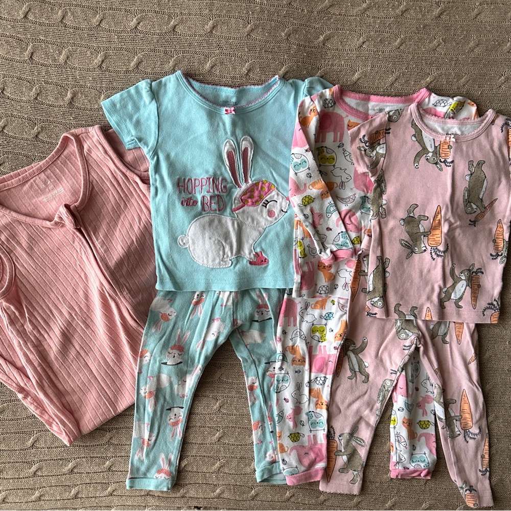 EUC Carter’s 7pc Baby Girl Pajama + Sleep Sack Set, Pink & Blue Bunnies, 18 Mo